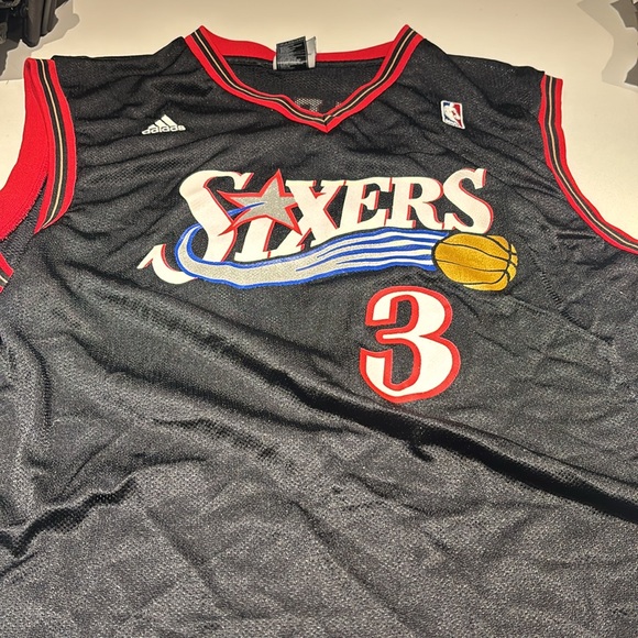 Black Allen Iverson 76ers jersey - Picture 3 of 4